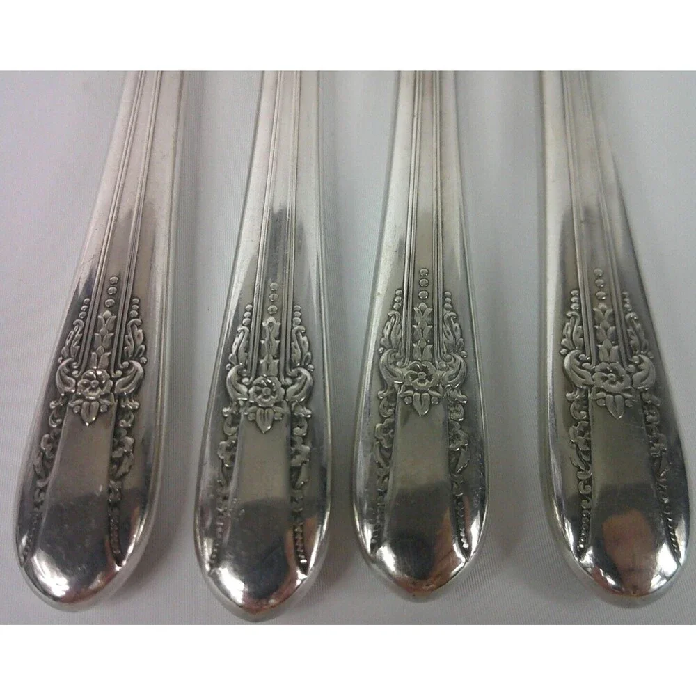 WM Rogers Reflection 1939 Silverplate Dinner Knife Knives Flatware Lot of 4